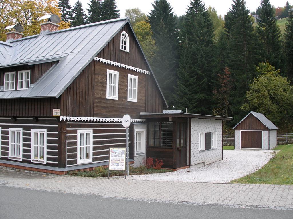 Pecka Penzion Pec pod Snezkou Exterior photo